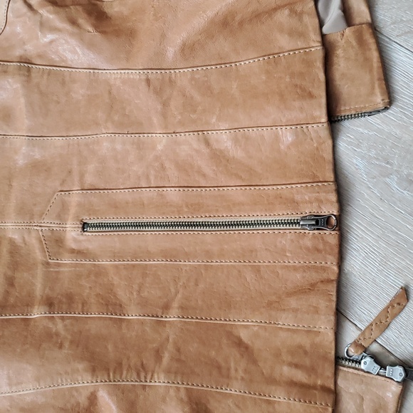 Danier Tan Leather Jacket - Picture 11 of 16